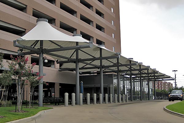 Texas Medical Center Garage 19 | Covered Entryway