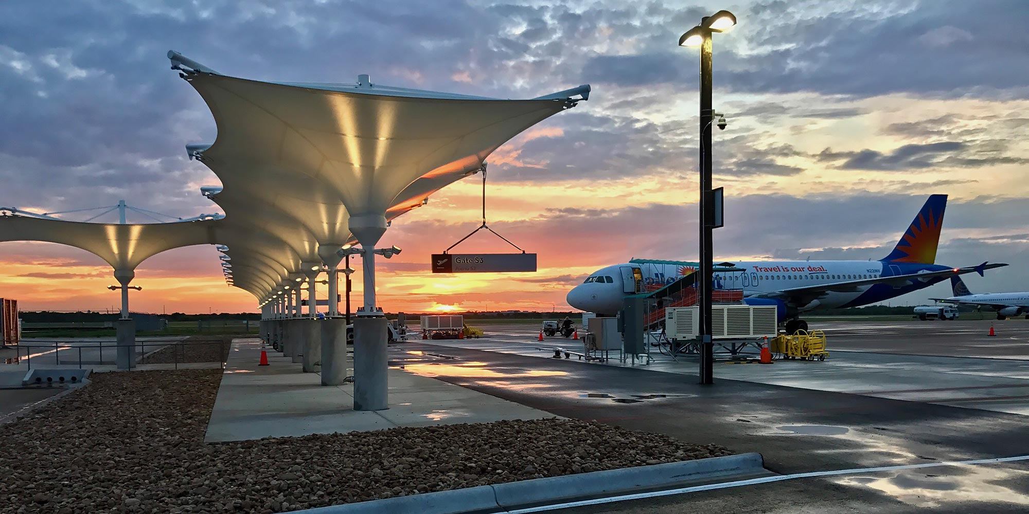 austin bergstrom international airport south terminal fabric structures
