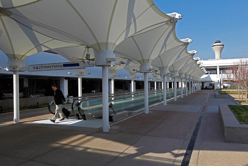 Memphis International Airport Walkway Tensile Membrane